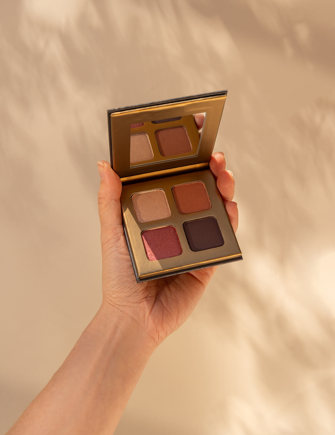 INIKA Organic Quad Eyeshadow Palette (Flowers) | INIKA Organic | Lifestyle 03